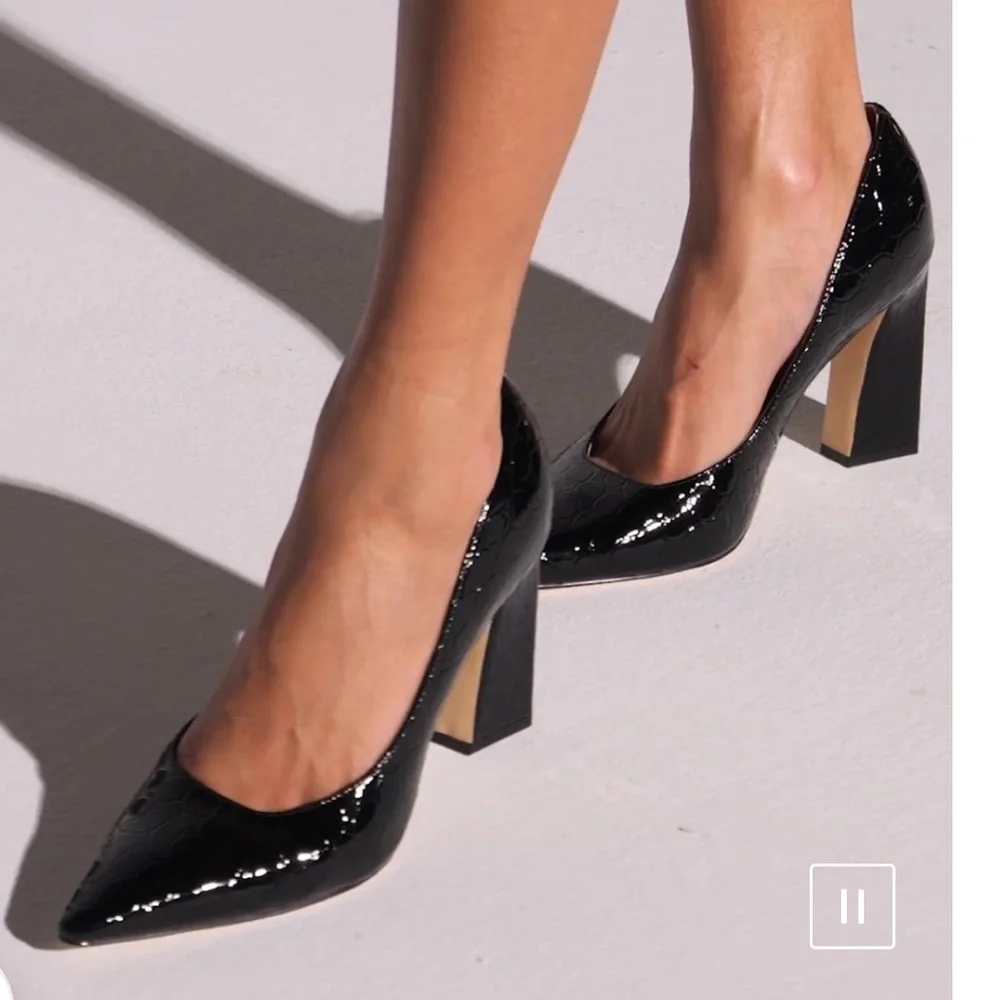 Nine West TAMANT Black Croc-Embossed Block Heel Pumps - Picture 3 of 11